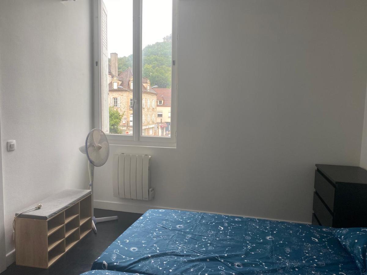 Ravissant Duplex Meuble Tout Confort Hyper Centre St Cere 4 Pers Lit Bb Wifi Gratuit Сен-Сере Екстер'єр фото